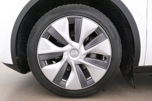 Tesla Model Y bild 27