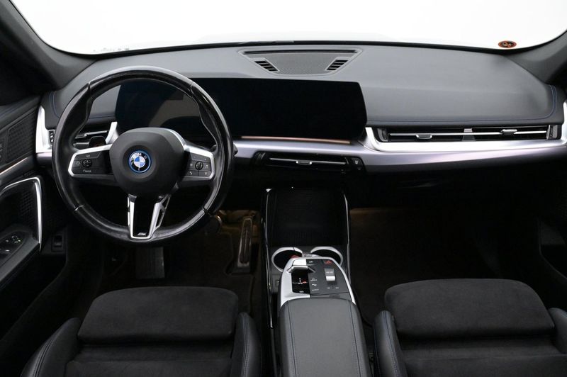 BMW iX1 bild 6