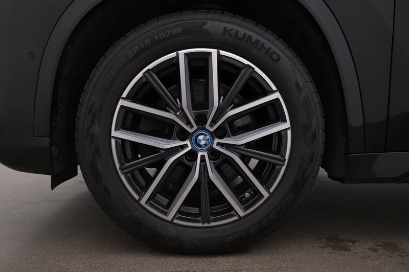 BMW iX1 bild 27