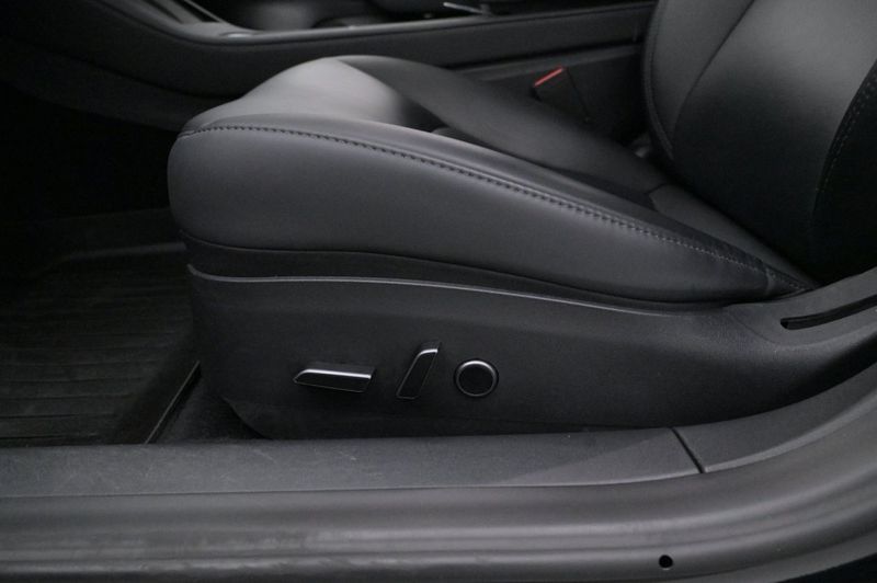 Tesla Model 3 bild 9