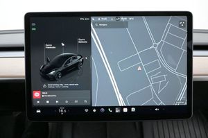 Tesla Model 3 bild 17