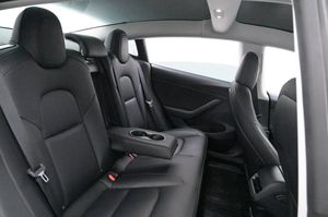 Tesla Model 3 bild 21
