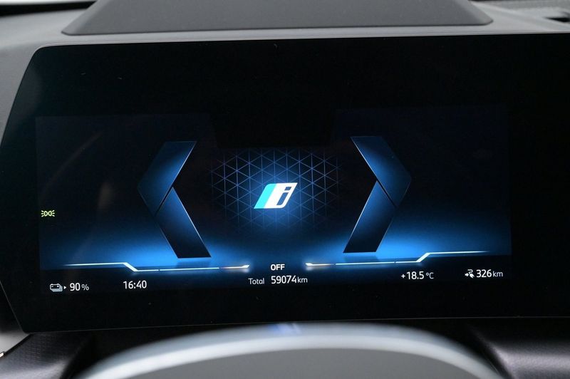 BMW iX1 bild 9