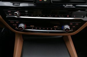 BMW 530 bild 15