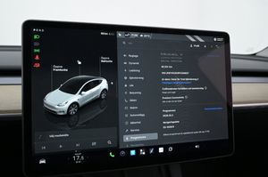 Tesla Model Y bild 14