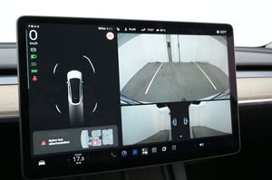 Tesla Model Y bild 18