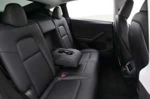 Tesla Model Y bild 21