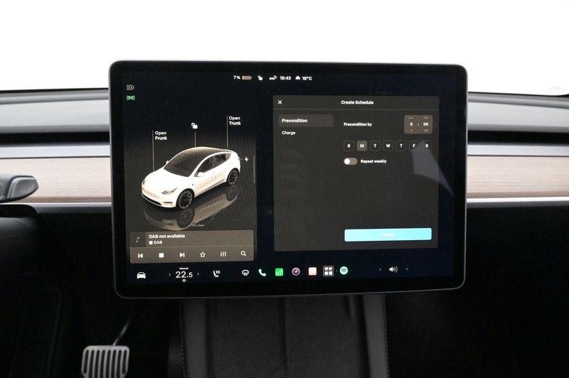 Tesla Model Y bild 12