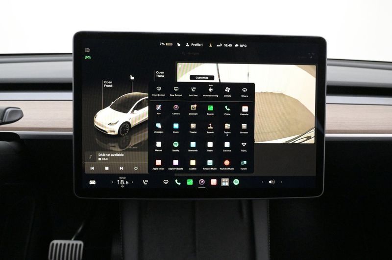 Tesla Model Y bild 18