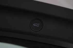 Tesla Model Y bild 23