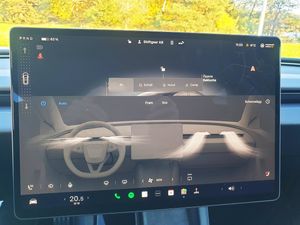 Tesla Model 3 bild 16