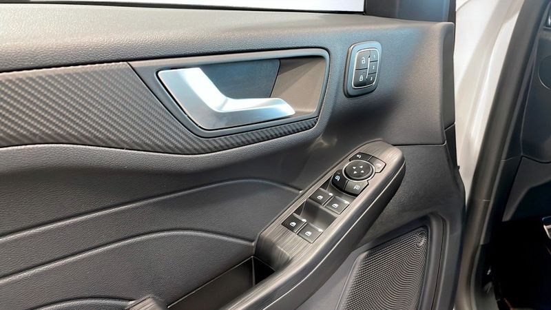 Ford Kuga bild 11