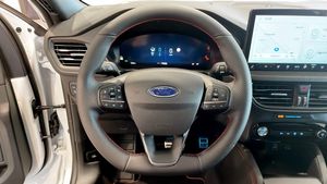 Ford Kuga bild 16