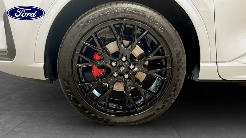 Ford Kuga bild 9