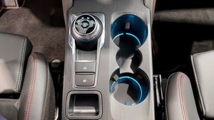 Ford Kuga bild 14