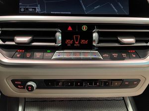 BMW 330 bild 20