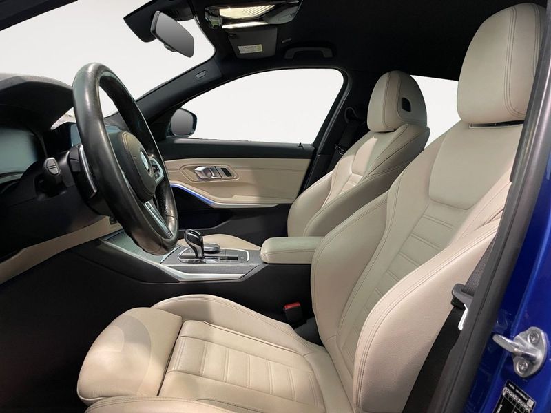BMW 330 bild 9
