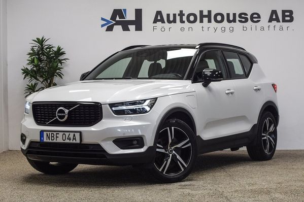 Volvo XC40 Recharge T4 R-Design Värmare Drag H/K BLIS Skinn - 2021