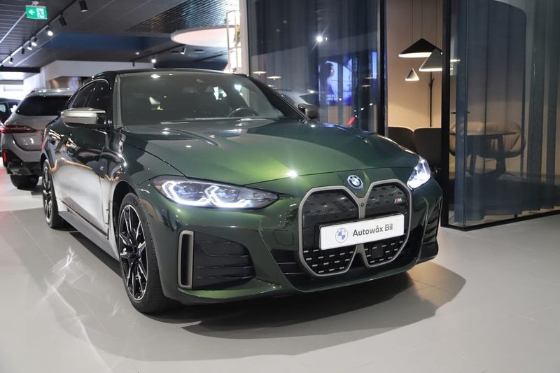 BMW i4 bild 2