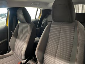 Peugeot 208 bild 10