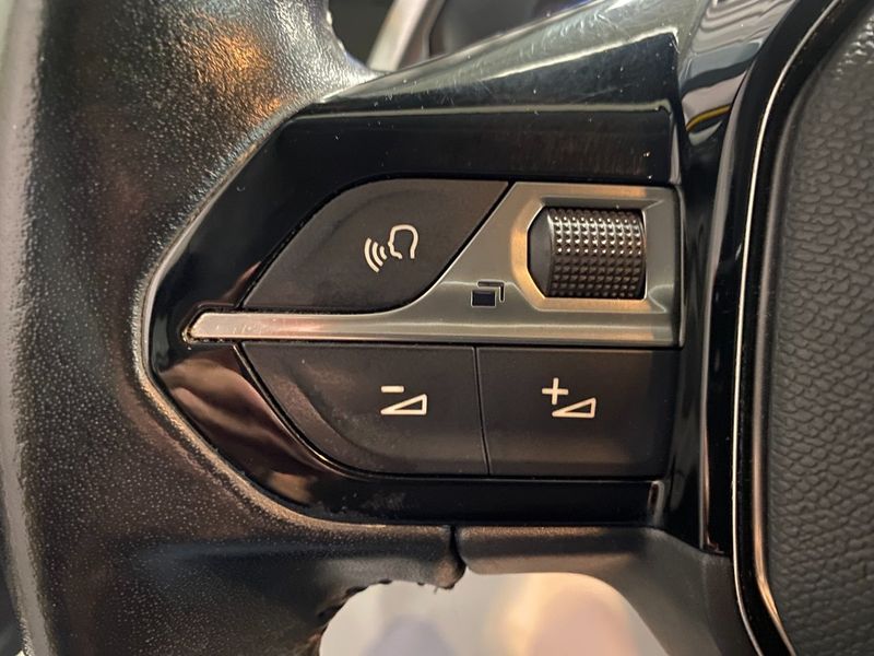 Peugeot 208 bild 20