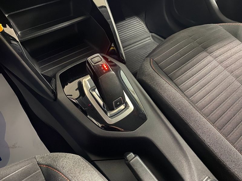 Peugeot 208 bild 17