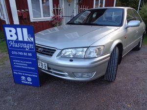 Toyota Camry bild 1