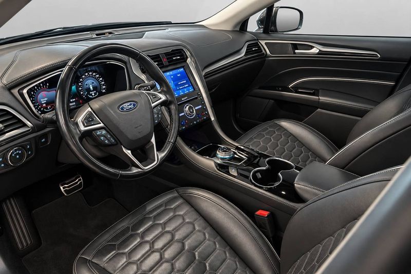 Ford Mondeo bild 11