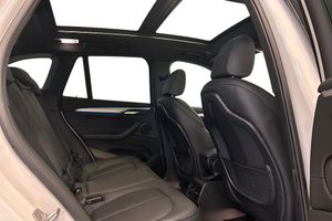 BMW X1 bild 11