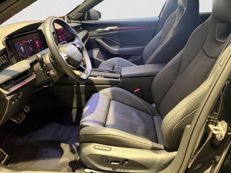 Skoda Superb bild 8