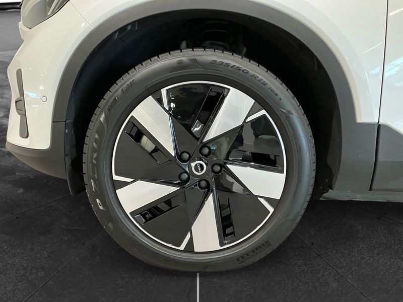 Volvo EX40 bild 10