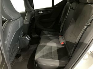 Volvo EX40 bild 7
