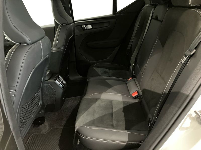 Volvo EX40 bild 7
