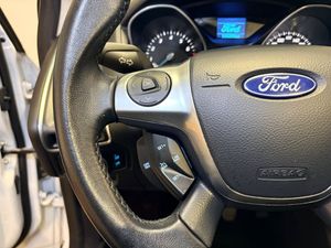 Ford Focus bild 8