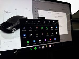 Tesla Model Y bild 25