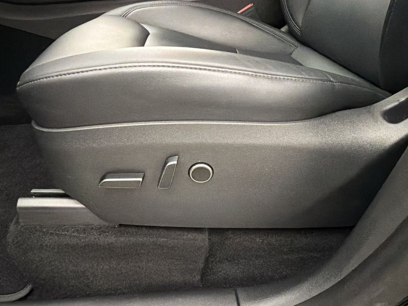 Tesla Model Y bild 20