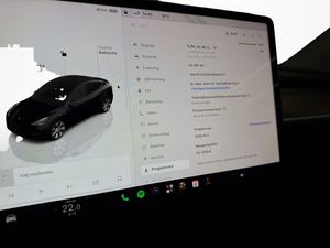Tesla Model Y bild 23