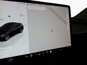 Tesla Model Y bild 26