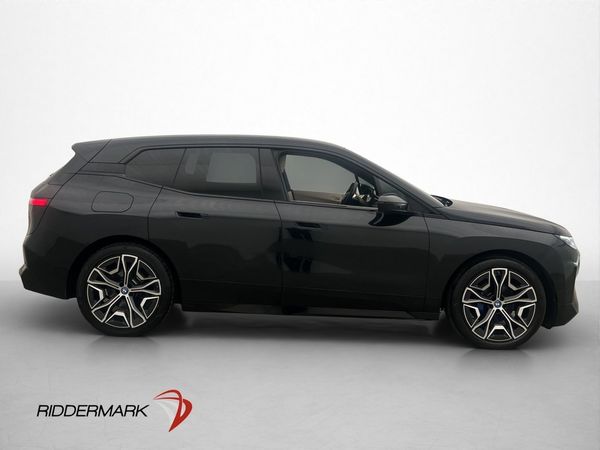 BMW iX xDrive50 Sport Package H/K Laser Drag 22" Pano/Sky - 2023