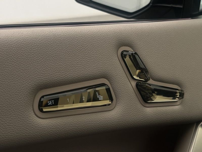 BMW iX bild 16