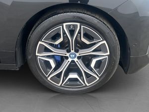 BMW iX bild 10