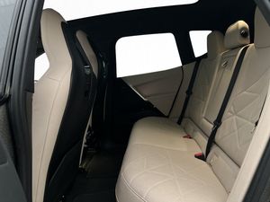 BMW iX bild 24