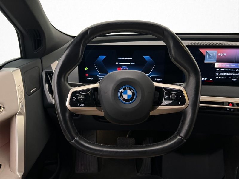 BMW iX bild 25