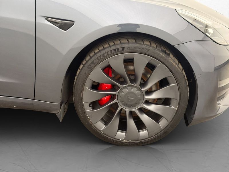 Tesla Model 3 bild 33