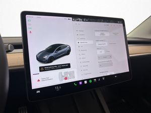 Tesla Model 3 bild 22