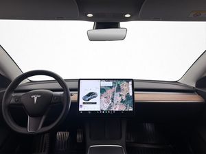 Tesla Model 3 bild 13