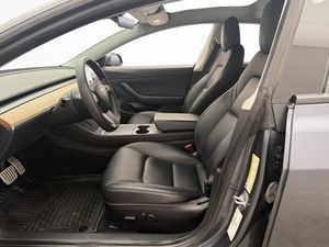 Tesla Model 3 bild 12