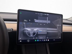 Tesla Model 3 bild 22