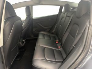 Tesla Model 3 bild 29