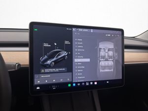 Tesla Model 3 bild 23